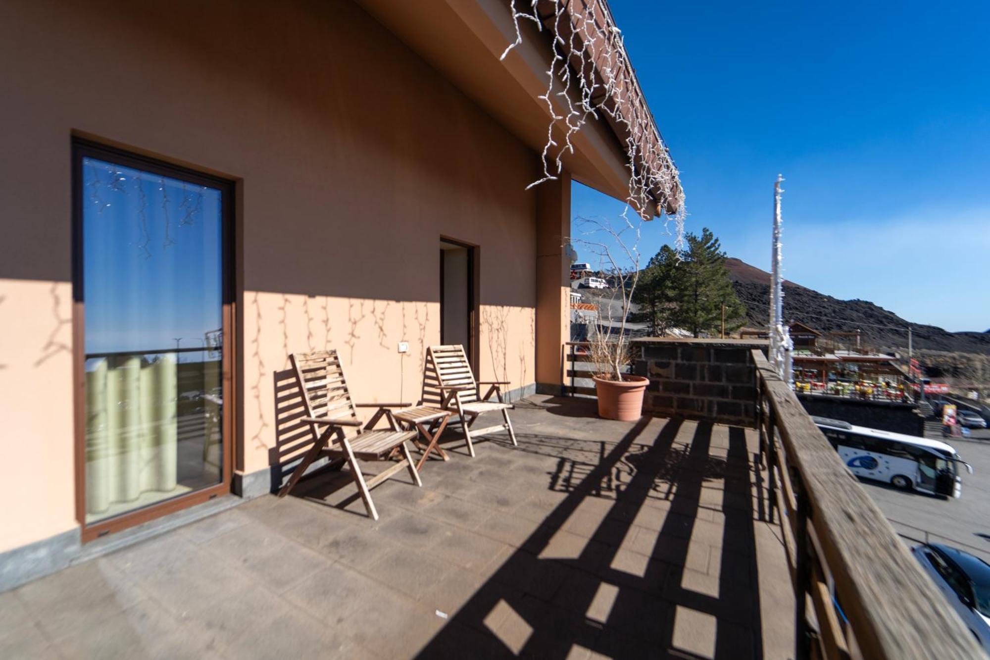 Rifugio Sapienza Nicolosi Exterior foto